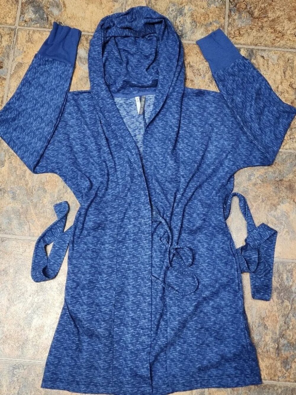 Jaclyn Intimates Womens Soft Hooded Robe with Pockets Blue Sz Medium (C82)